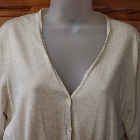 Mark Shale Cream Silk-Linen Cardigan Set ML Feminine Delicate 2-Piece - Picture 5 of 13